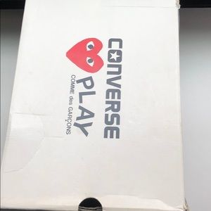 Use converse by play Comme des GARÇONS